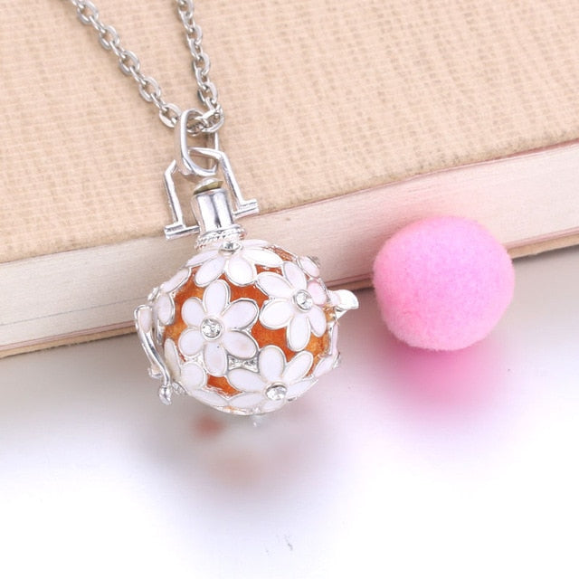Hollow Out Aromatherapy Diffuser Necklace Jewelry