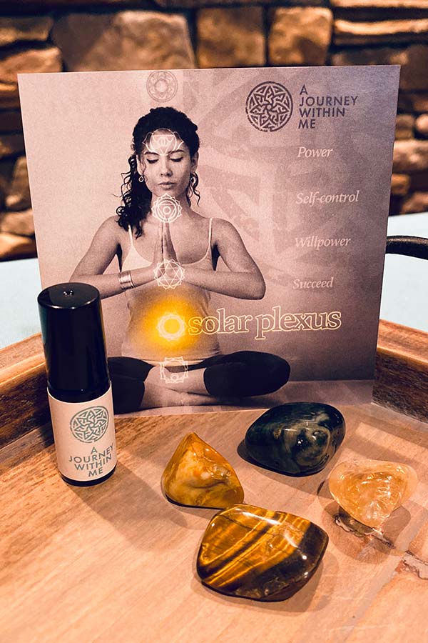 Solar Plexus Chakra: Roller & Stone Set